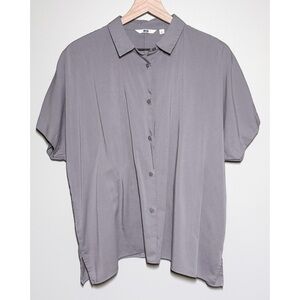 UNIQLO Short Sleeve Button Shirt Blouse Grey Women’s Size L